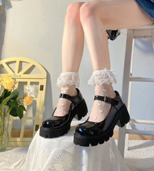 Lace Heart Ruffled Socks