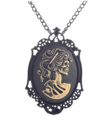 Steampunk cameo squeleton necklace