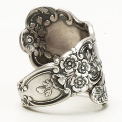 Victorian engraved flower ring