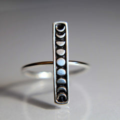 'Crescent Cutie' Silver Moon Phase Ring