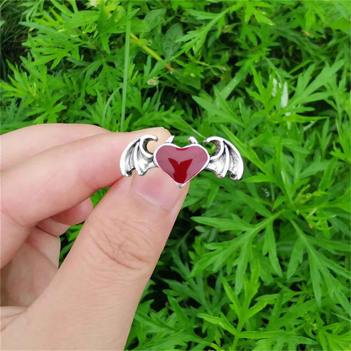 Black/Red Heart Angel Wings Ring
