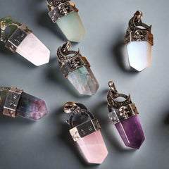 Skull Natural Stone Crystal Pendant Necklace