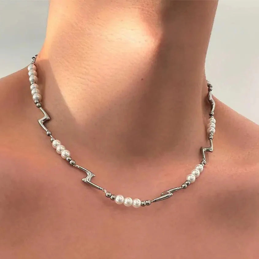 Splicing Lightning Imitation Pearl Necklace & Bracelet