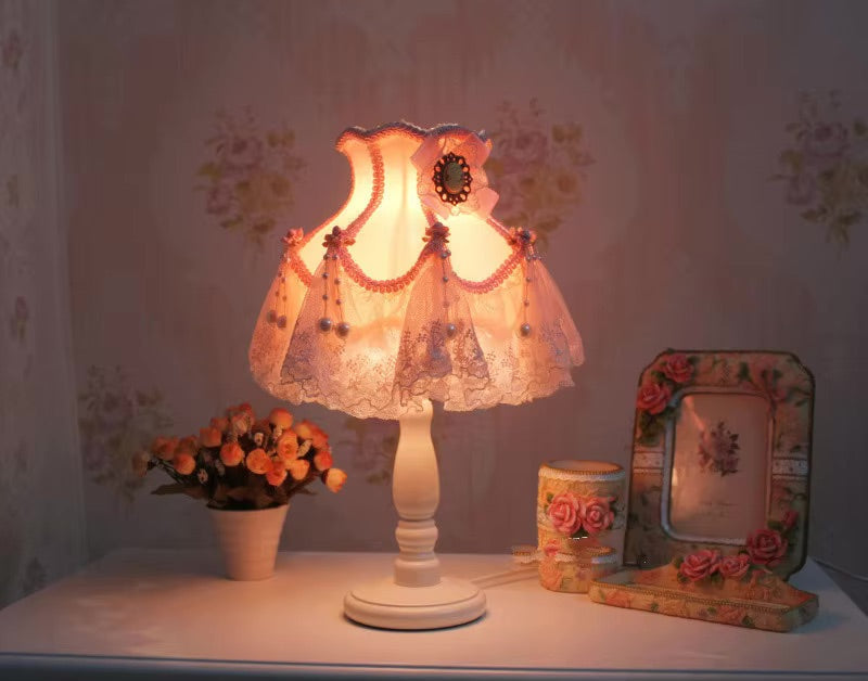 Cameo Princess Table Lamp