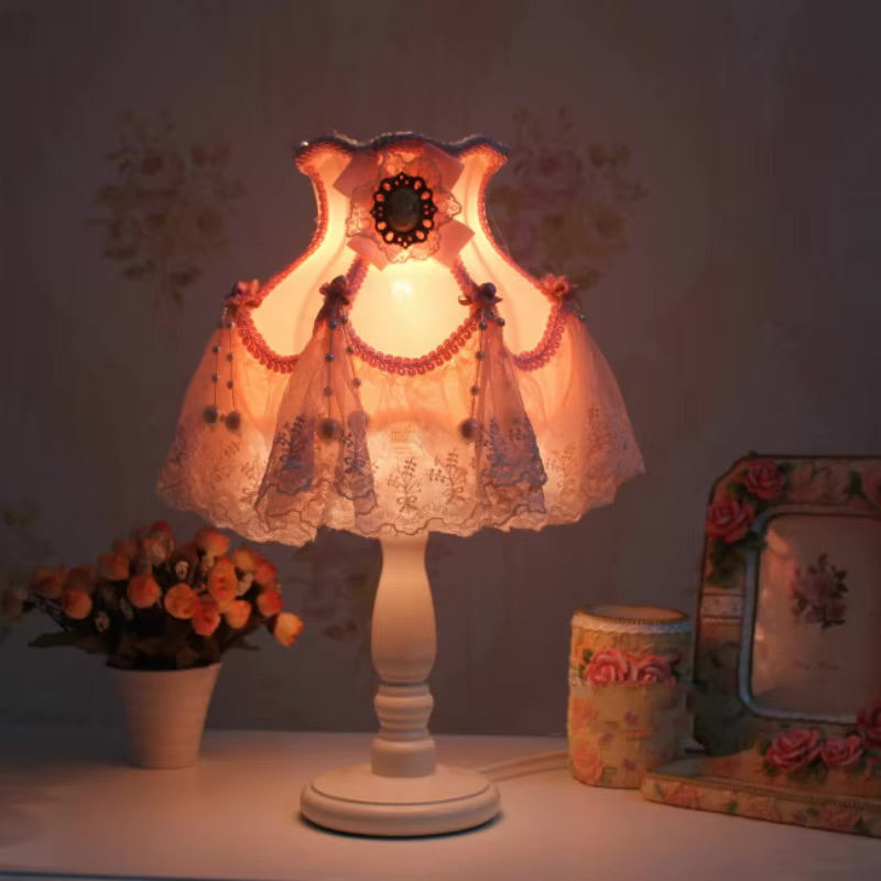 Cameo Princess Table Lamp