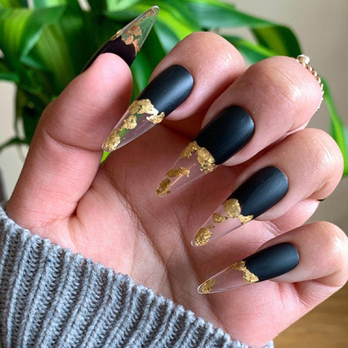 Dark Gothic Press On Nails