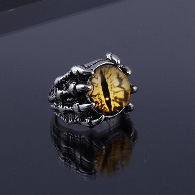 'Soulbound' Claw Ring Available in 4 Colors