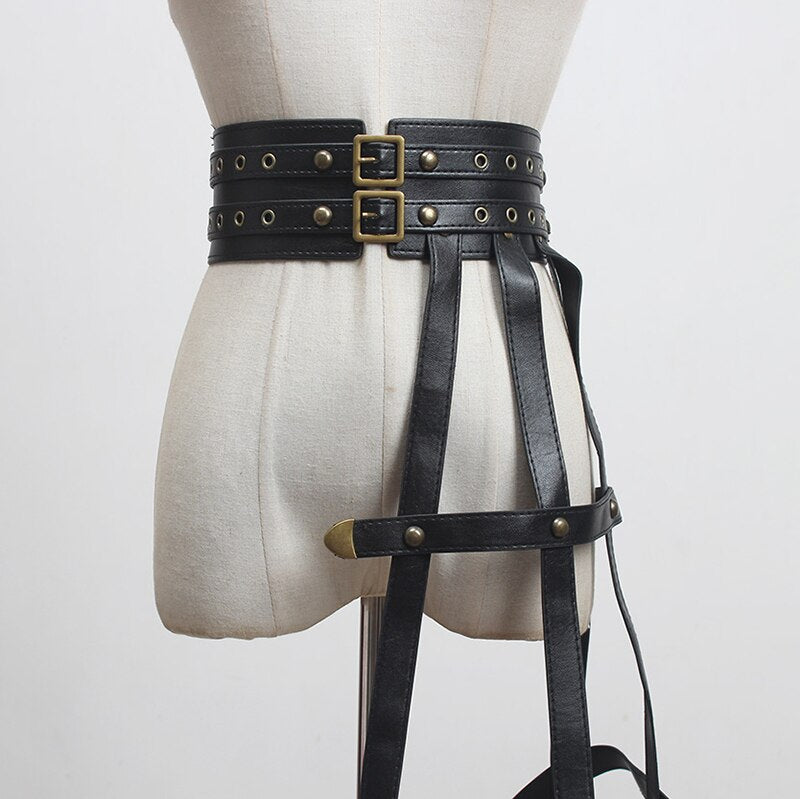 Steampunk belt with ornament