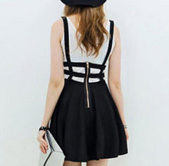 'The Loved Ones' Black hollow strap skirt (One Size)