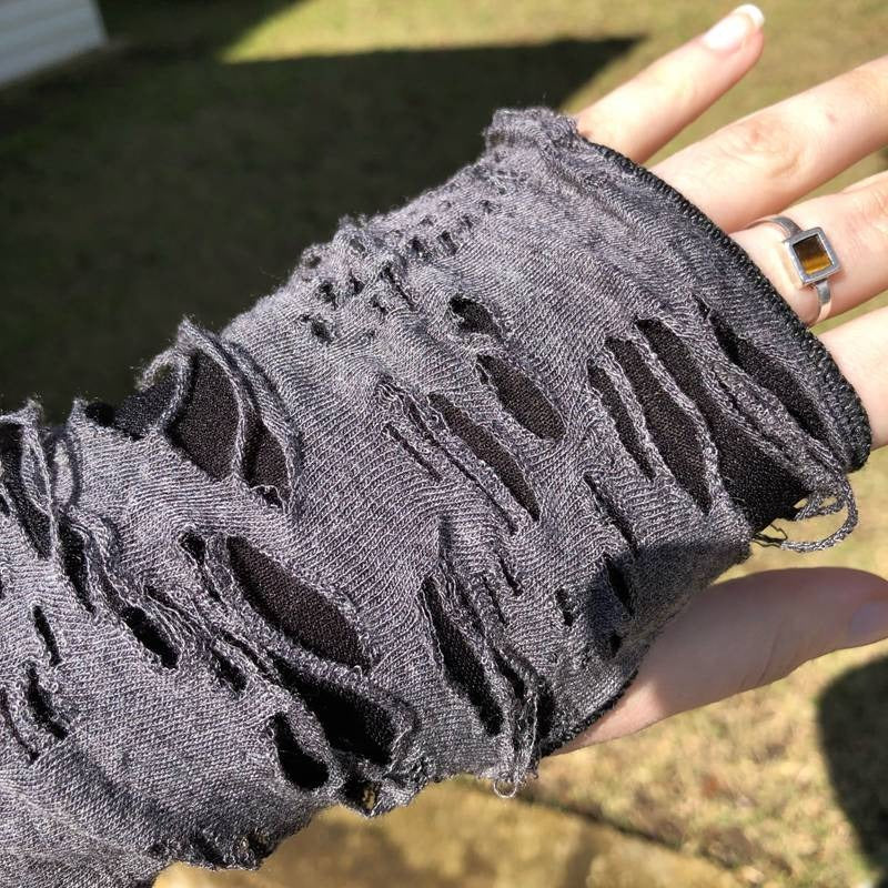 Rebellious steampunk gloves